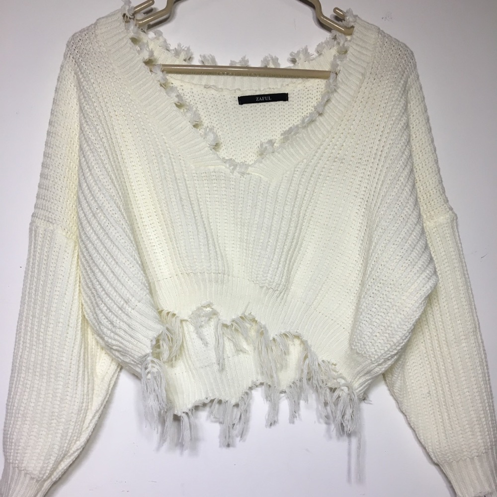 DISTRESSED WHITE CROP SWEATER!!!